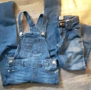 ✨lot of 2 Skinny . And Overalls